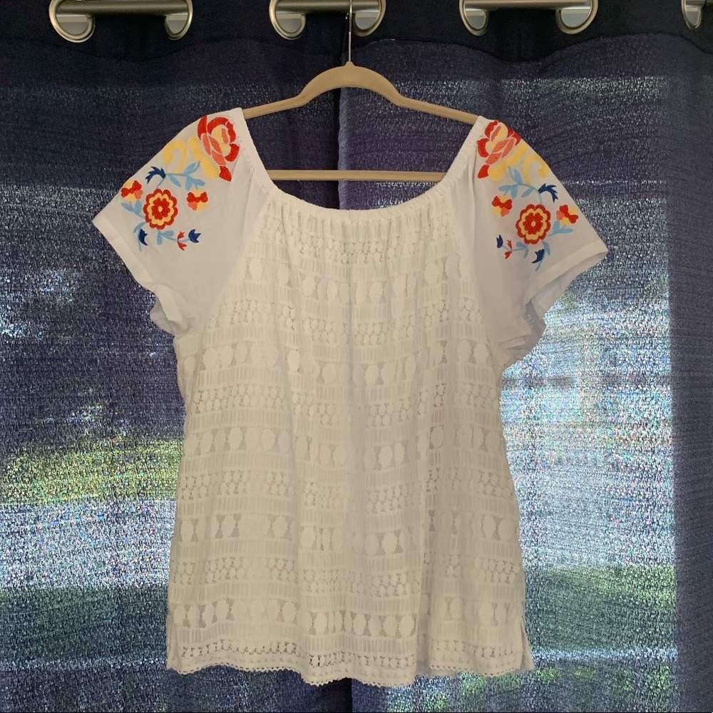 Short Sleeve Lace Blouse